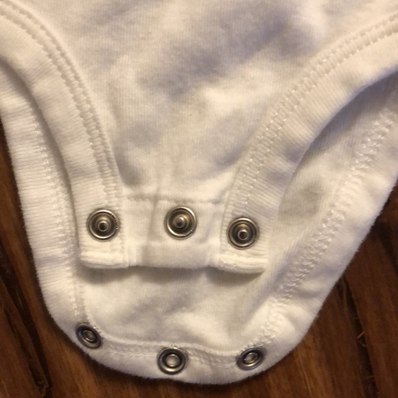 Super cute butterfly onesie - Picture 4 of 4